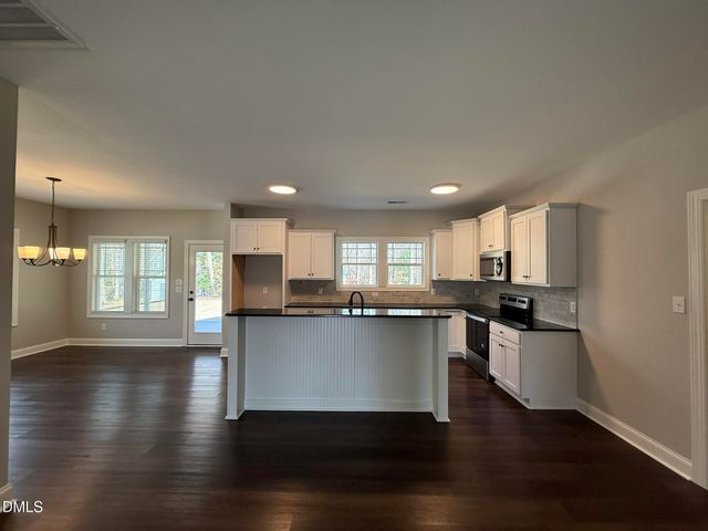 120 Cricket Hill Way, Benson, NC 27504