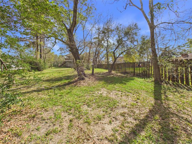 4506 Linninger Lane, Dickinson, TX 77539