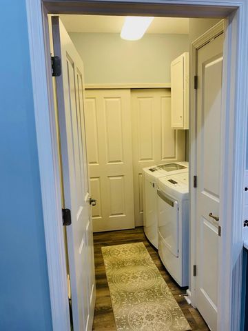 4353 Parkway Centre Drive, 31, Grove City, OH 43123