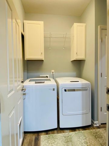 4353 Parkway Centre Drive, 31, Grove City, OH 43123