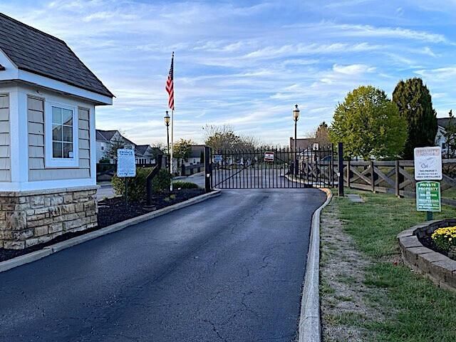 4353 Parkway Centre Drive, 31, Grove City, OH 43123