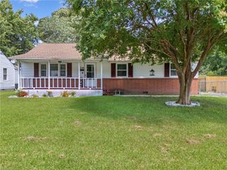 216 Patrician DR, Hampton, VA 23666