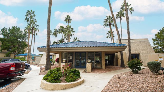 5122 N 31st Way 221, Phoenix, AZ 85016