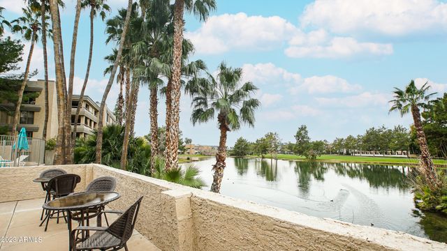 5122 N 31st Way 221, Phoenix, AZ 85016