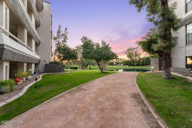 5122 N 31st Way 221, Phoenix, AZ 85016