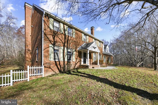 16966 TEAGUES POINT RD, Hughesville, MD 20637