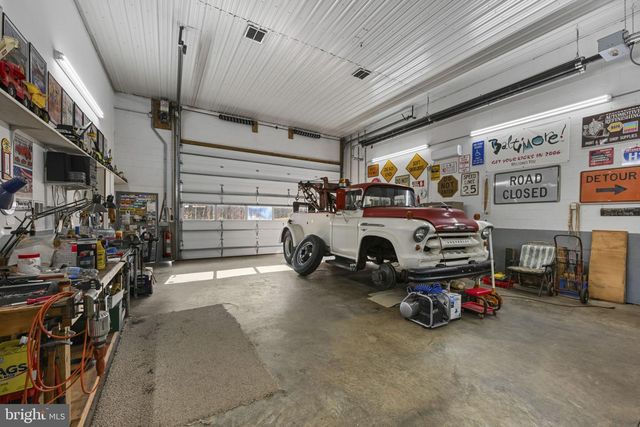 16966 TEAGUES POINT RD, Hughesville, MD 20637