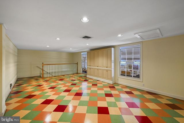 16966 TEAGUES POINT RD, Hughesville, MD 20637