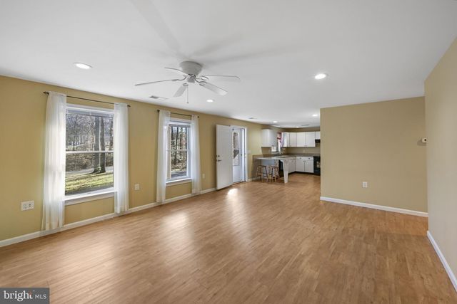 16966 TEAGUES POINT RD, Hughesville, MD 20637