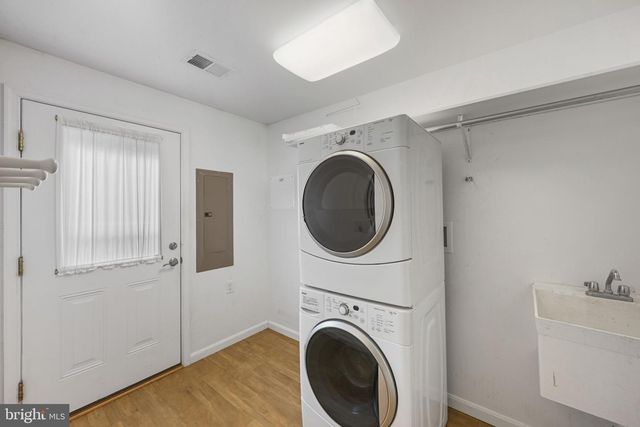 16966 TEAGUES POINT RD, Hughesville, MD 20637