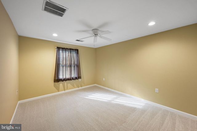 16966 TEAGUES POINT RD, Hughesville, MD 20637