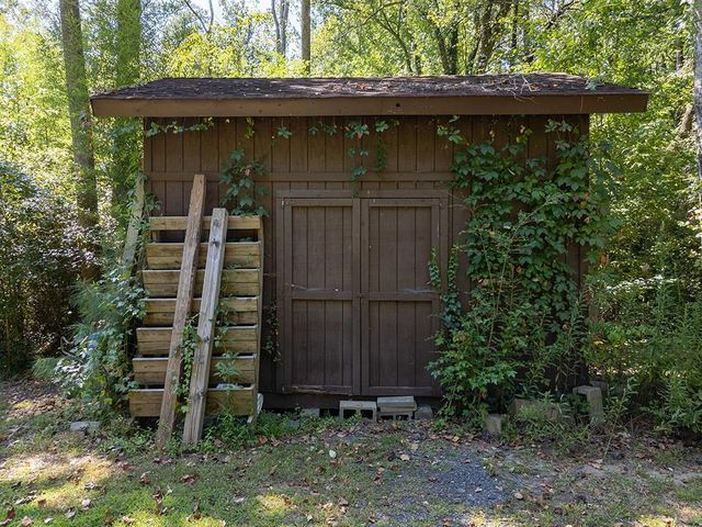 4398 King Valley 3-5 SE Drive, Smyrna, GA 30082