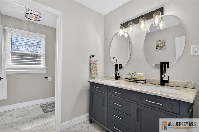 16 Colonial Drive, East Brunswick, NJ 08816