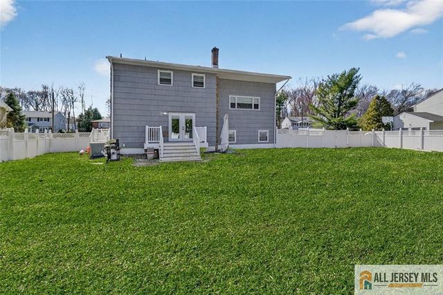 16 Colonial Drive, East Brunswick, NJ 08816