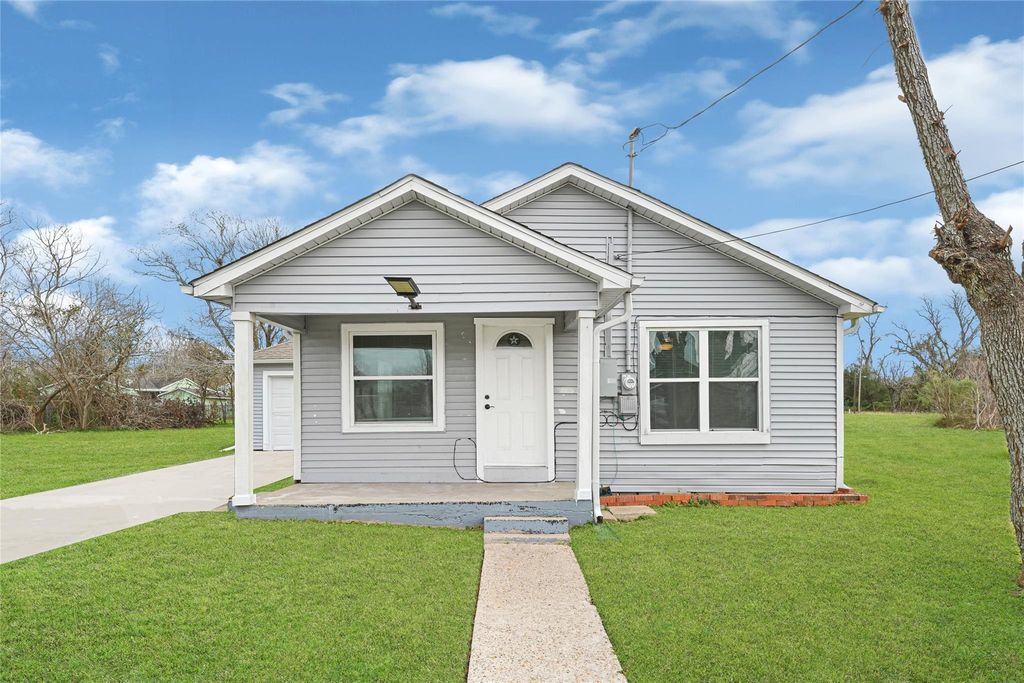 312 Hemphill Street, Texas City, TX 77591