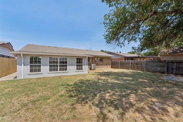 7412 NW 5th Terrace, Oklahoma City, OK 73127