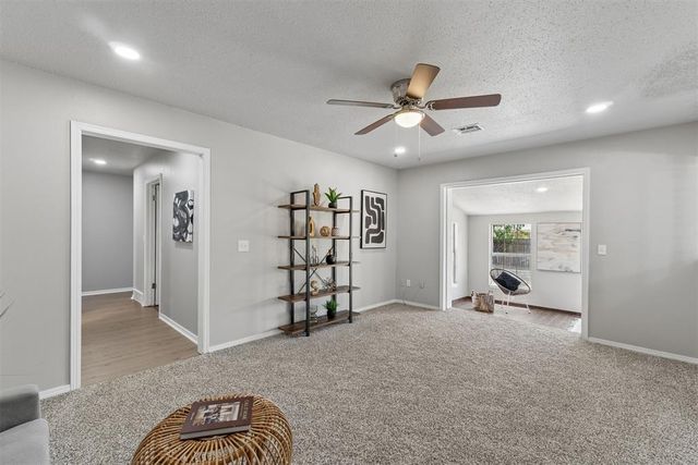 7412 NW 5th Terrace, Oklahoma City, OK 73127