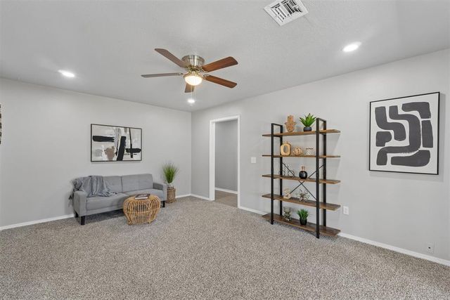 7412 NW 5th Terrace, Oklahoma City, OK 73127