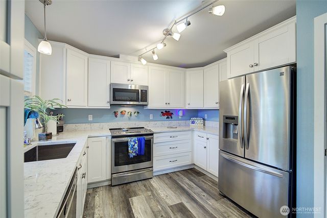 16204 93rd Street E, Sumner, WA 98390