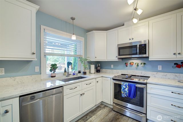 16204 93rd Street E, Sumner, WA 98390