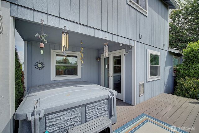 16204 93rd Street E, Sumner, WA 98390