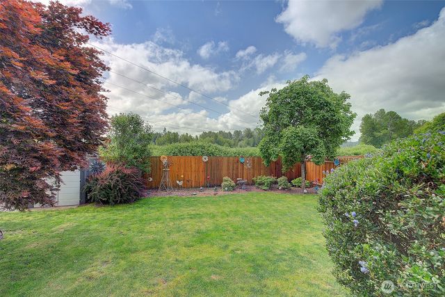 16204 93rd Street E, Sumner, WA 98390