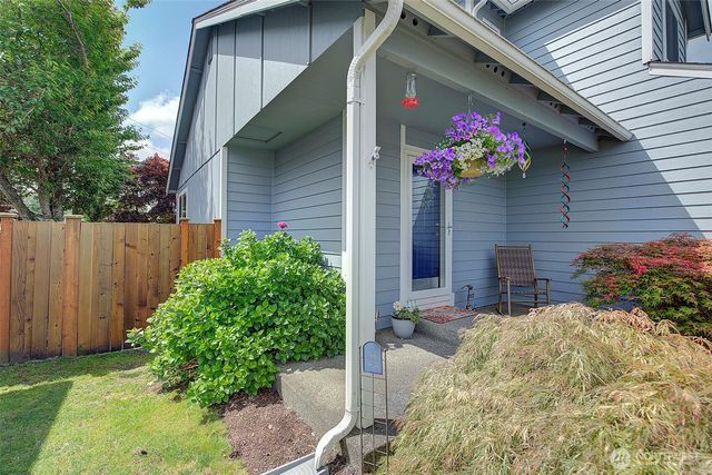 16204 93rd Street E, Sumner, WA 98390
