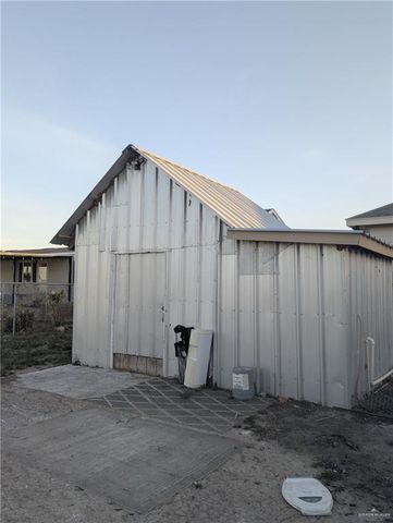 1410 Campanilla Avenue, Alamo, TX 78516