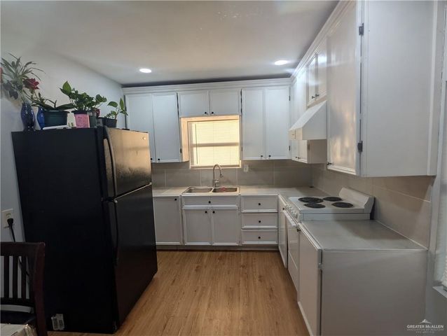 1410 Campanilla Avenue, Alamo, TX 78516