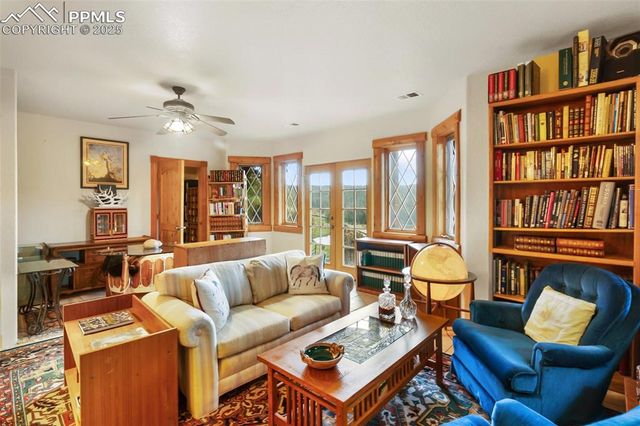 514 Hopi Circle, Divide, CO 80814