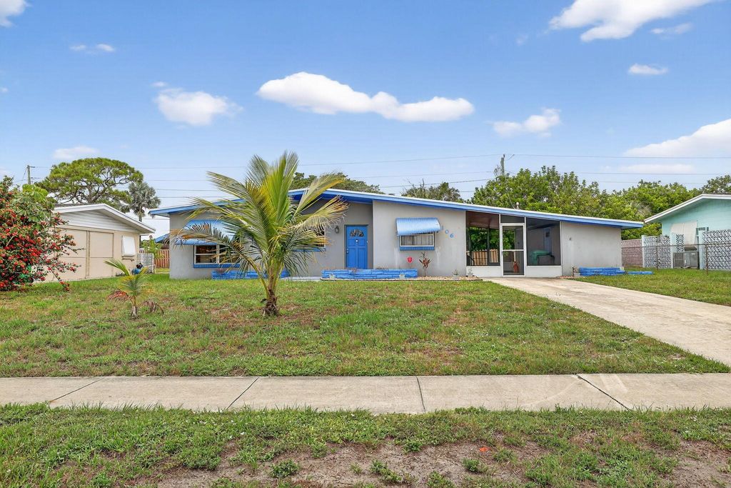 106 NE Entrada Avenue, Port St Lucie, FL 34952