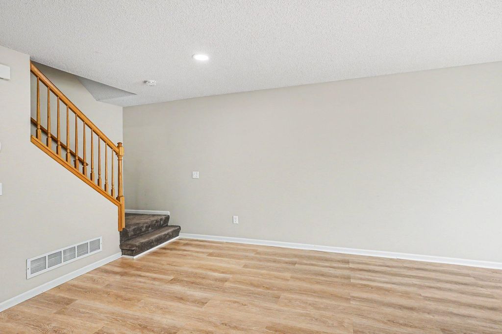 4300 Meghan Lane 302, Eagan, MN 55122 — photo 4