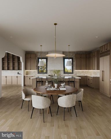 1111 LAKEWOOD DR SW, Vienna, VA 22180