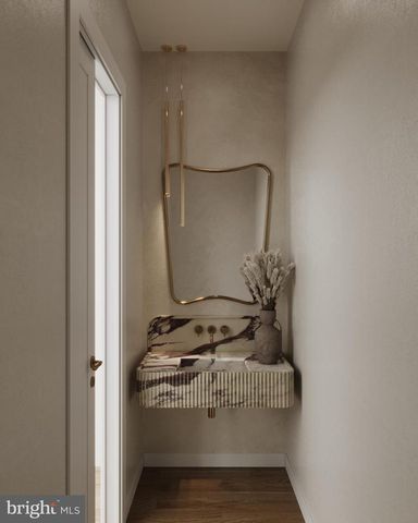 1111 LAKEWOOD DR SW, Vienna, VA 22180