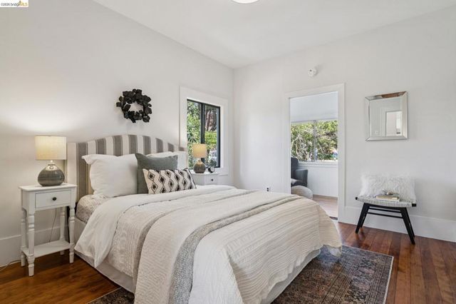 2707 Dana St, Berkeley, CA 94705