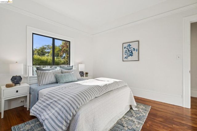 2707 Dana St, Berkeley, CA 94705