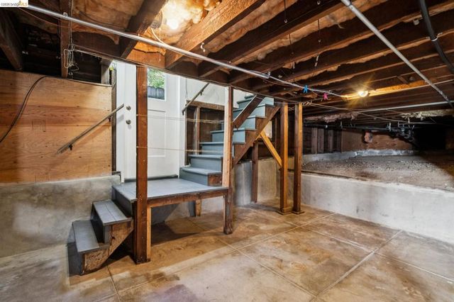 2707 Dana St, Berkeley, CA 94705