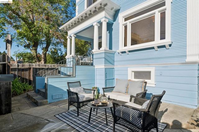 2707 Dana St, Berkeley, CA 94705