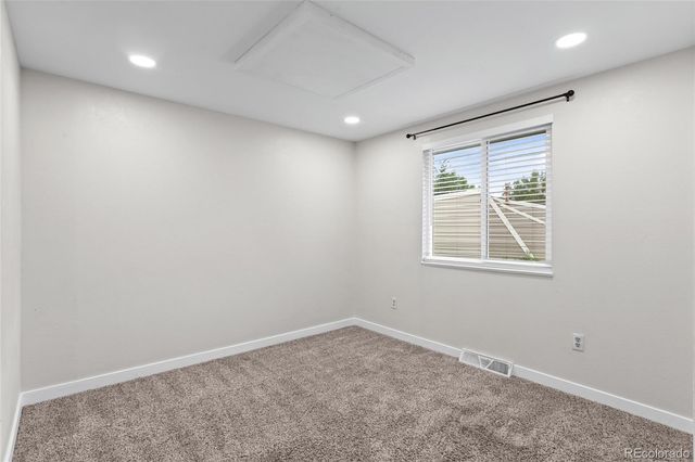 1034 W Peakview Circle, Littleton, CO 80120
