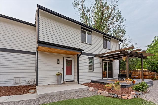 1034 W Peakview Circle, Littleton, CO 80120