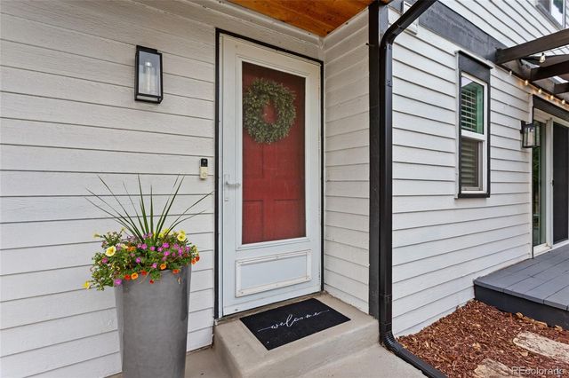 1034 W Peakview Circle, Littleton, CO 80120