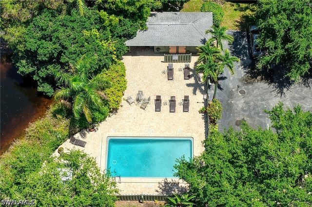 1325 Solana RD K3, Naples, FL 34103