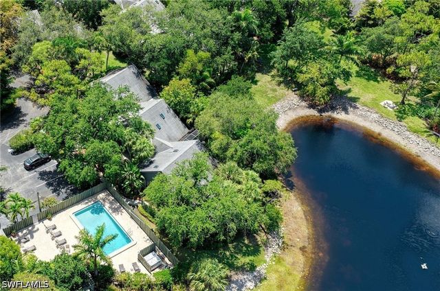 1325 Solana RD K3, Naples, FL 34103
