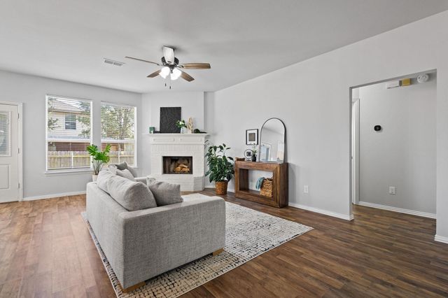 3508 Austin Street, Gainesville, TX 76240