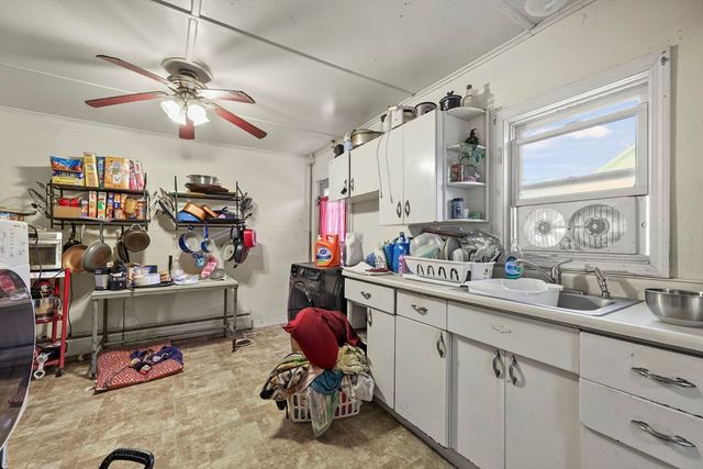 31-33 Apremont St, Adams, MA 01220