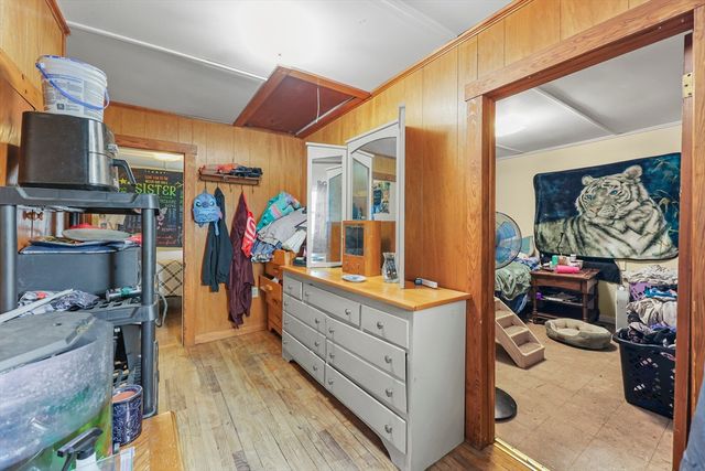 31-33 Apremont St, Adams, MA 01220