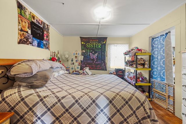 31-33 Apremont St, Adams, MA 01220