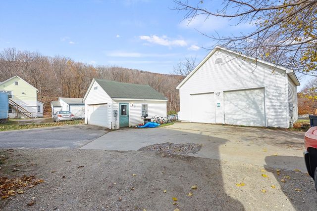 31-33 Apremont St, Adams, MA 01220