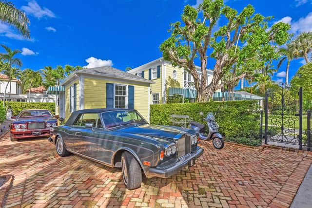 250 Algoma Road, Palm Beach, FL 33480