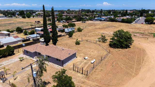 1557 Owens Street, Madera, CA 93638